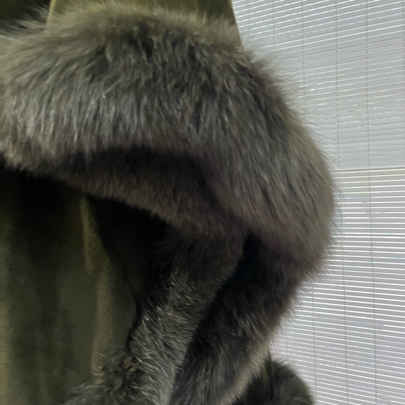 St. John Angora Cape lined with Fox Fur - Picture 3 of 6